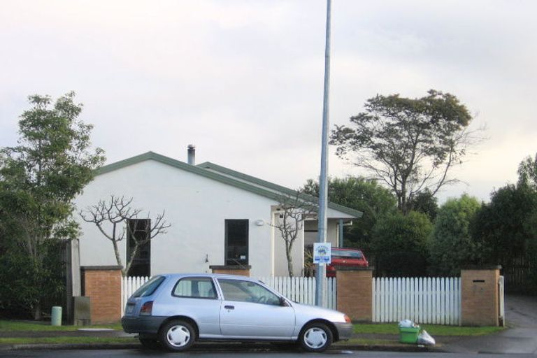 Photo of property in 27 Heathridge Place, Burswood, Auckland, 2013