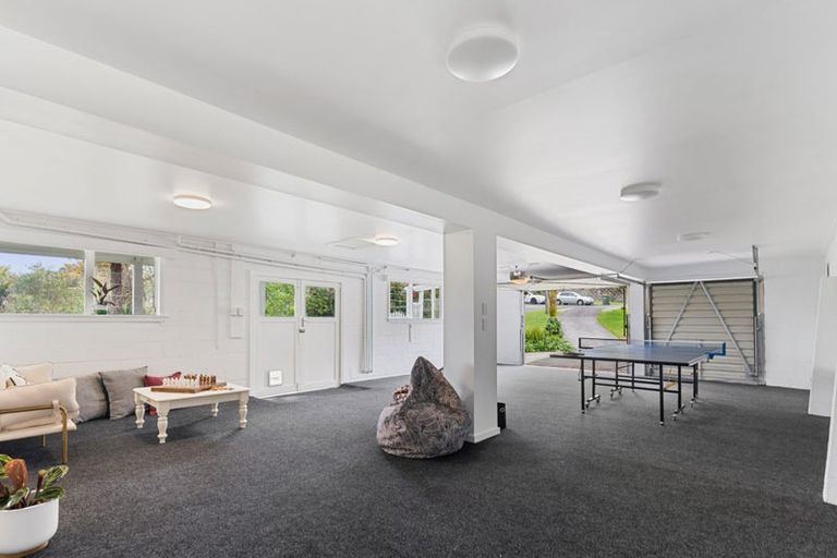 Photo of property in 29 Hebron Road, Waiake, Auckland, 0630