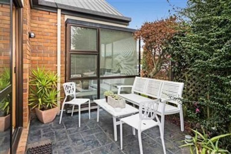 Photo of property in 1 Saint Clio Street, Ilam, Christchurch, 8041