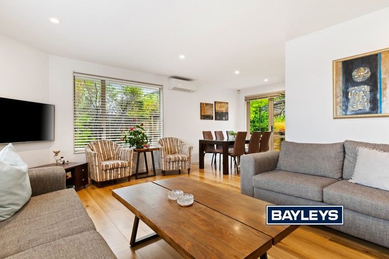 Photo of property in 25 Henry Partington Place, Greenhithe, Auckland, 0632