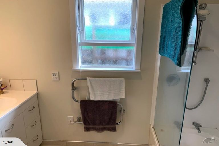 Photo of property in 91 Godley Road, Green Bay, Auckland, 0604