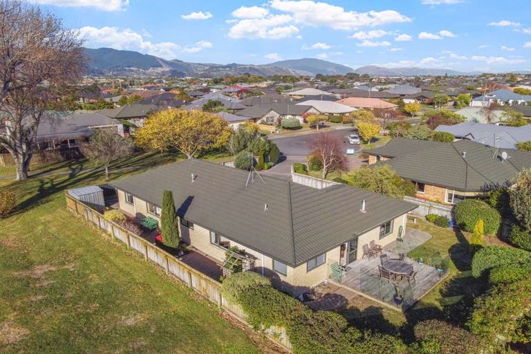 Photo of property in 11 Terry Lane, Paraparaumu Beach, Paraparaumu, 5032