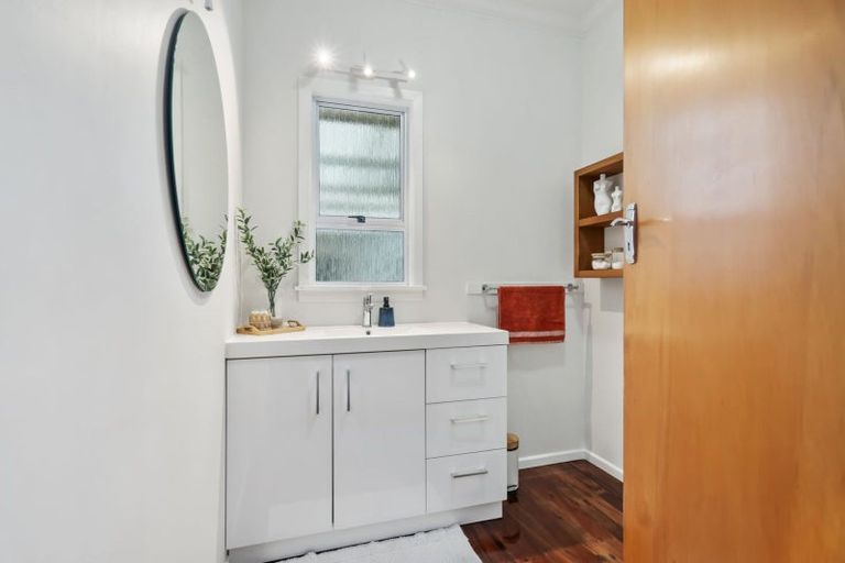 Photo of property in 5b Mair Street, Regent, Whangarei, 0112