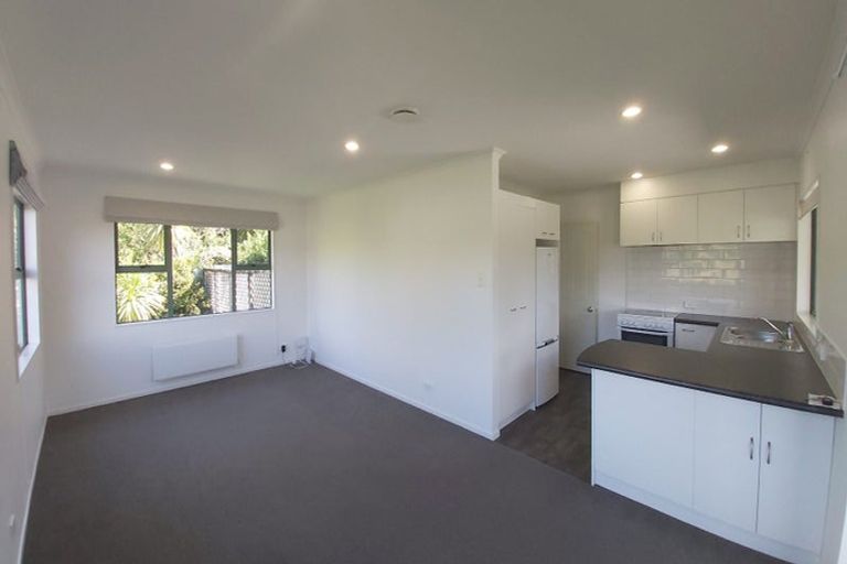 Photo of property in 2/22a Tomo Street, New Lynn, Auckland, 0600