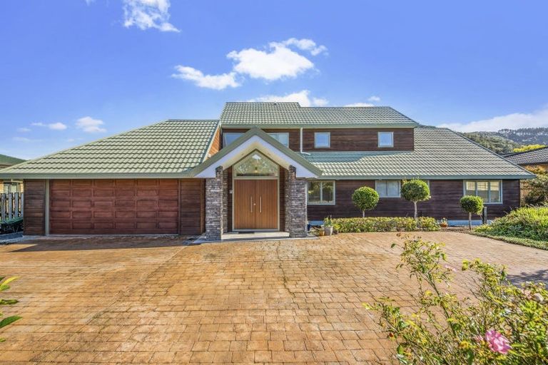 Photo of property in 11 Mark Williams Place, Clevedon, Papakura, 2582