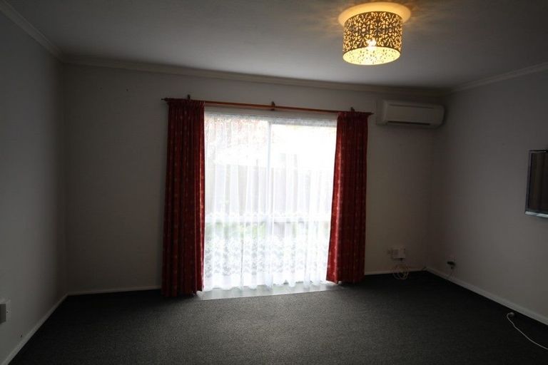 Photo of property in 50 Kirkcaldy Street, South Dunedin, Dunedin, 9012