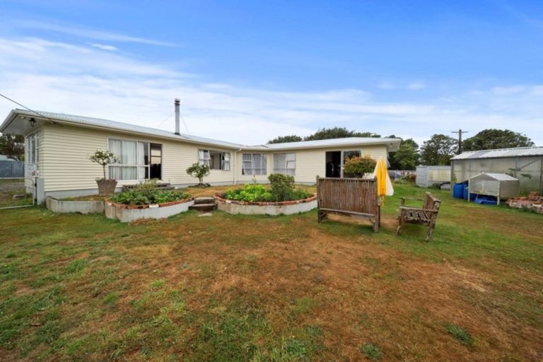 Photo of property in 21 Beaconsfield Road, Midhirst, Stratford, 4394