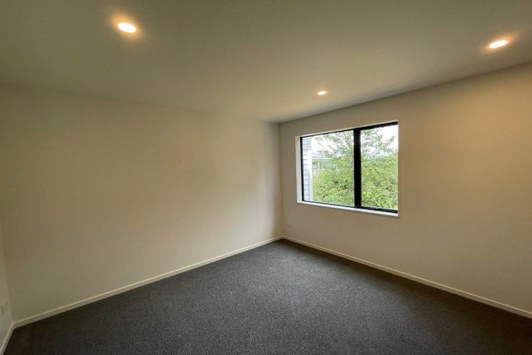 Photo of property in 8b Roys Road, Weymouth, Auckland, 2103