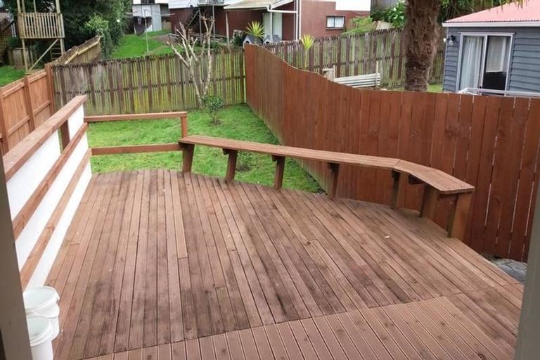 Photo of property in 13 Truscott Place, West Harbour, Auckland, 0618