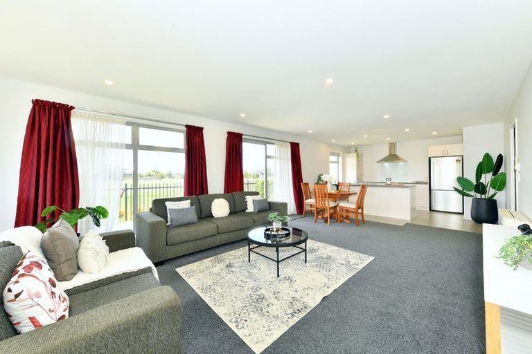 Photo of property in 10 Limbrick Crescent, Wigram, Christchurch, 8042