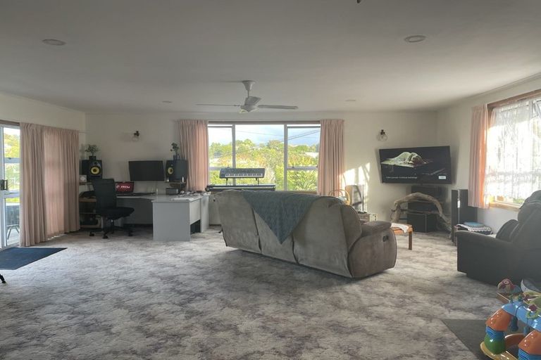 Photo of property in 76 Old Onerahi Road, Onerahi, Whangarei, 0110