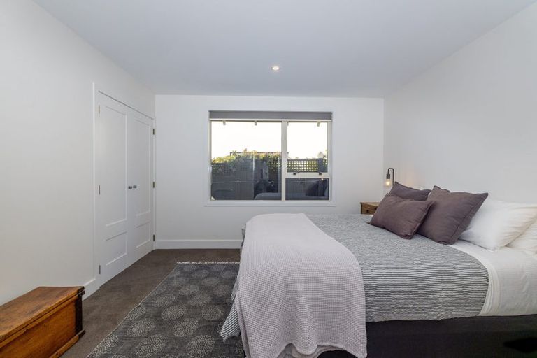 Photo of property in 92 Meadowstone Drive, Wanaka, 9305