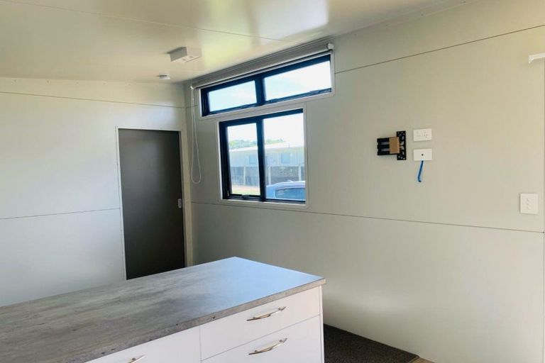 Photo of property in 43 Seafront Road, Castlecliff, Whanganui, 4501