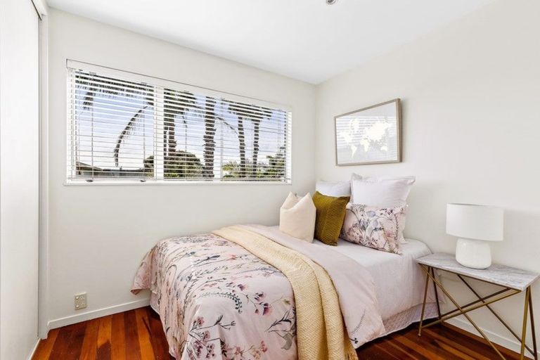 Photo of property in 8/72 Kitchener Road, Milford, Auckland, 0620