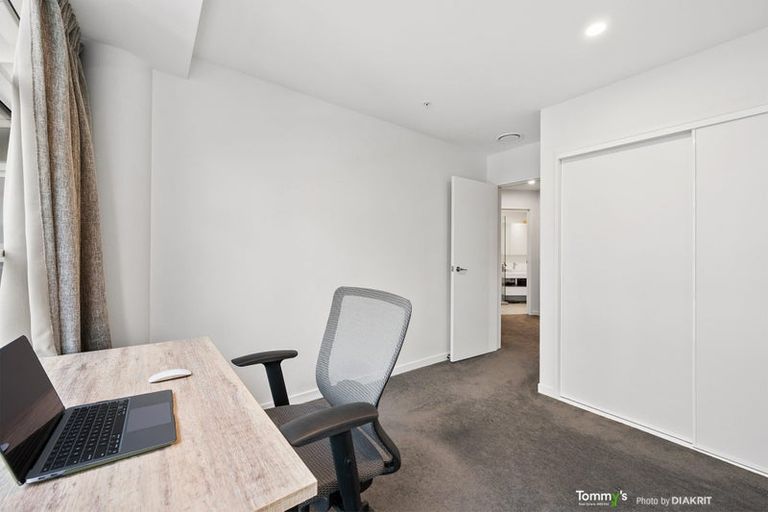 Photo of property in Pinnacle Apartments, E904/160 Victoria Street, Te Aro, Wellington, 6011