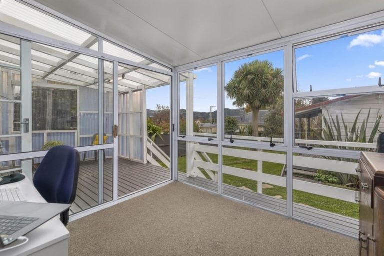 Photo of property in 76 Wilkie Crescent, Naenae, Lower Hutt, 5011