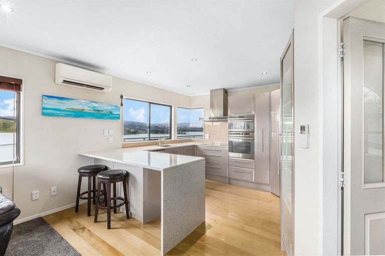 Photo of property in 24 Saint Ives Drive, Camborne, Porirua, 5026