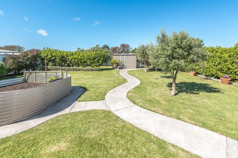 Photo of property in 16 Egmont Street, Patea, 4520