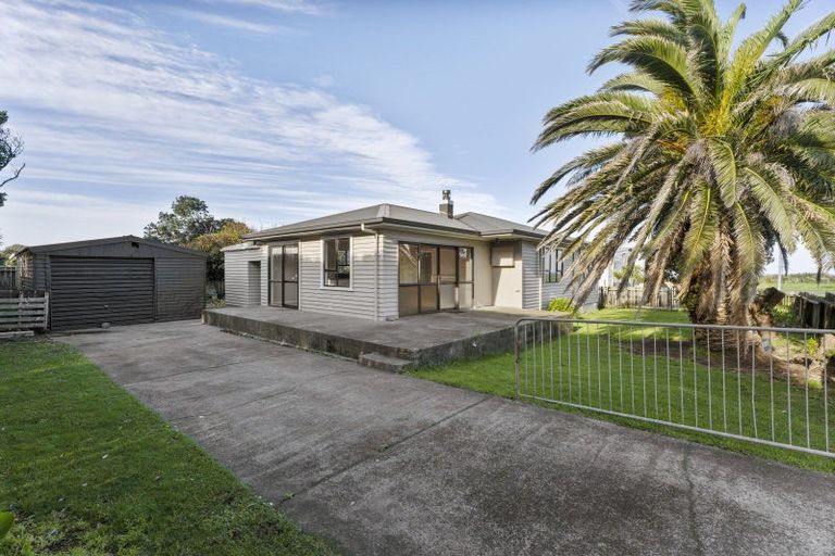 Photo of property in 1 Tennyson Street, Opunake, 4616