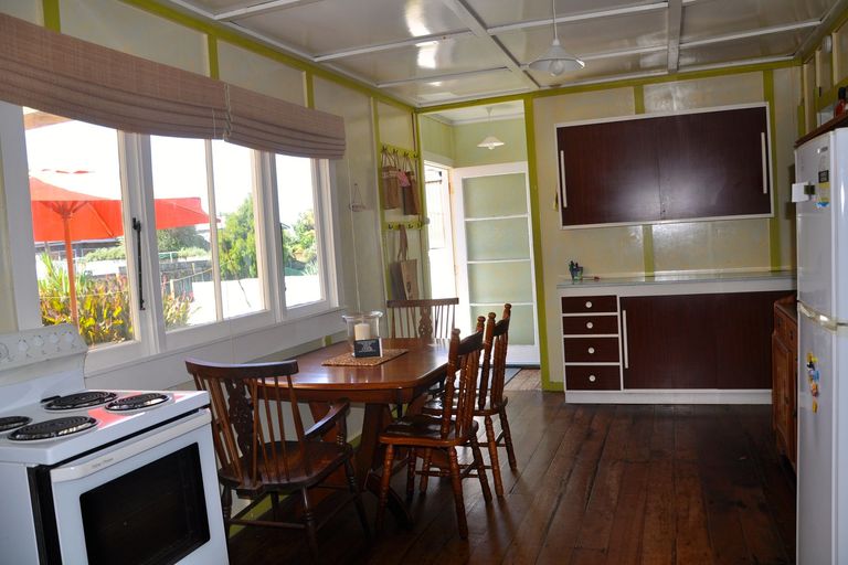 Photo of property in 12 Marine Avenue, Waihi Beach, 3611