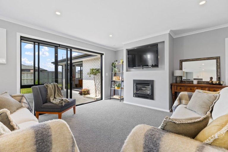 Photo of property in 21 Huka Heights Drive, Rangatira Park, Taupo, 3330