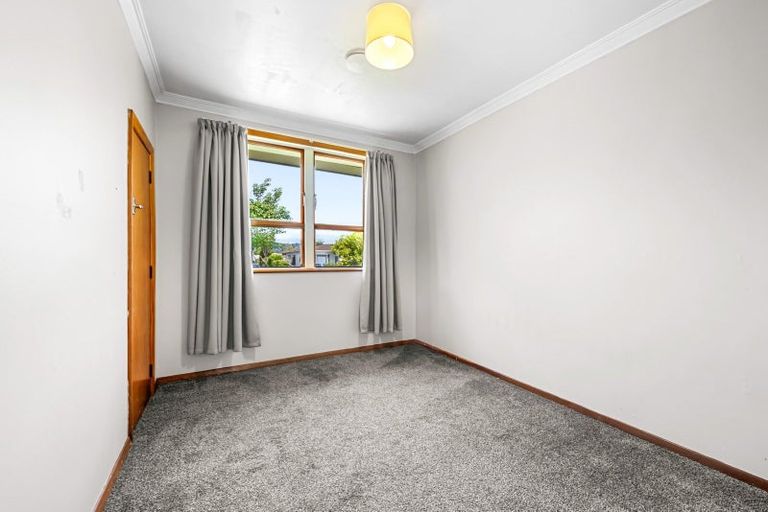 Photo of property in 28 Henry Street, Ebdentown, Upper Hutt, 5018