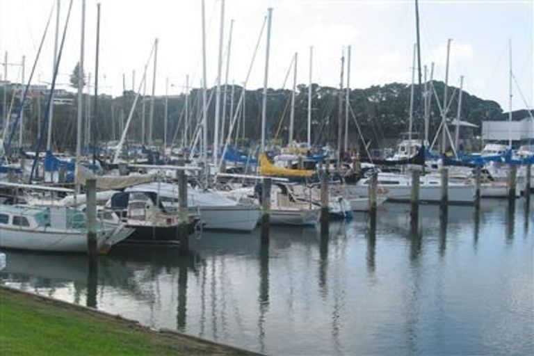 Photo of property in 3/12 Inga Road, Milford, Auckland, 0620