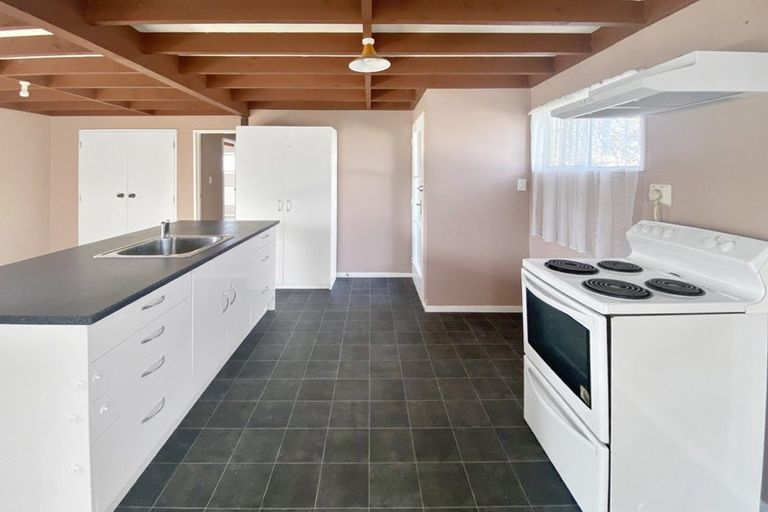 Photo of property in 84b Manuka Street, Castlecliff, Whanganui, 4501