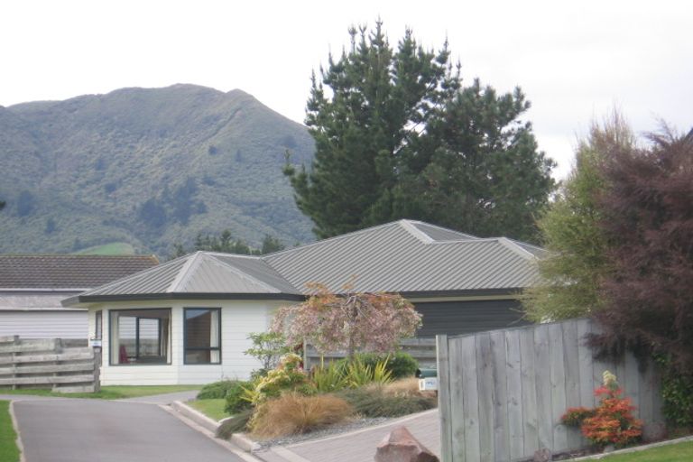 Photo of property in 34 Balmoral Drive, Hilltop, Taupo, 3330