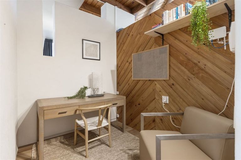 Photo of property in 40 Takutai Avenue, Bucklands Beach, Auckland, 2012