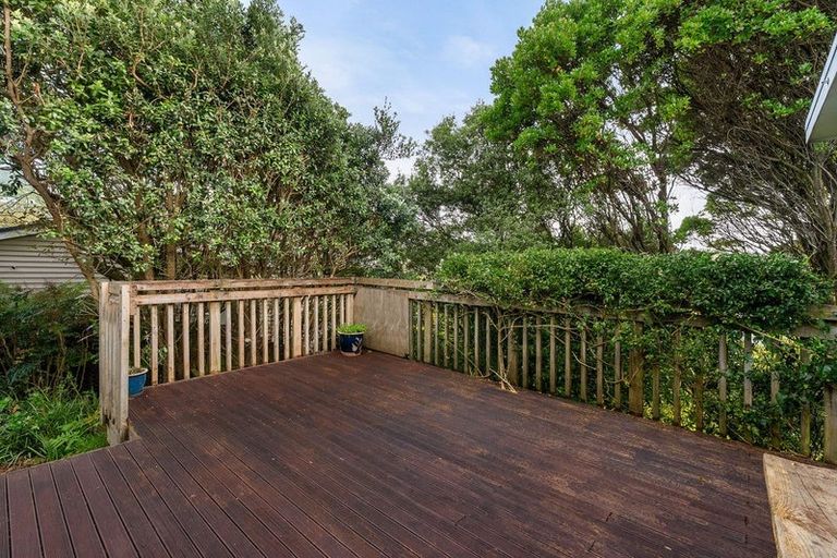 Photo of property in 14 Kowhai Street, Tawa, Wellington, 5028