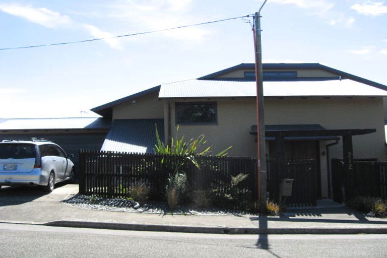 Photo of property in 212 Princes Drive, Britannia Heights, Nelson, 7010
