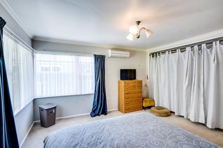 Photo of property in 906 Sylvan Road, Mayfair, Hastings, 4122