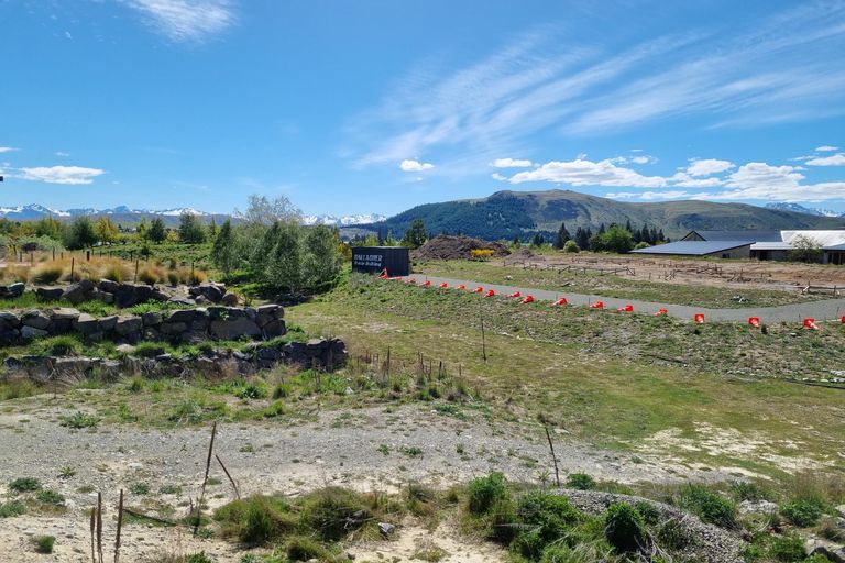 Photo of property in 18 Mistake Drive, Lake Tekapo, 7999