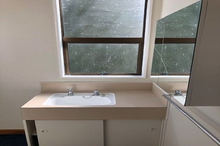 Photo of property in 1/17 Valentine Street, Alicetown, Lower Hutt, 5010