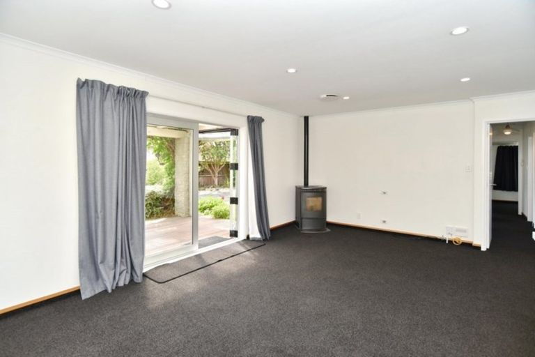 Photo of property in 79 Solomon Avenue, Redwood, Christchurch, 8051