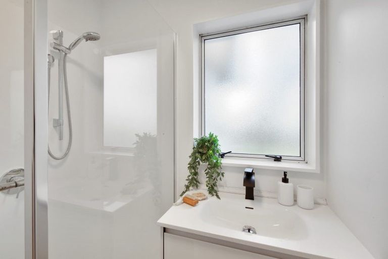 Photo of property in 17 Doreen Street, Aranui, Christchurch, 8061