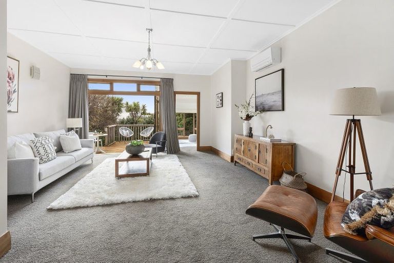 Photo of property in 25 Pinnacle Street, Seatoun, Wellington, 6022