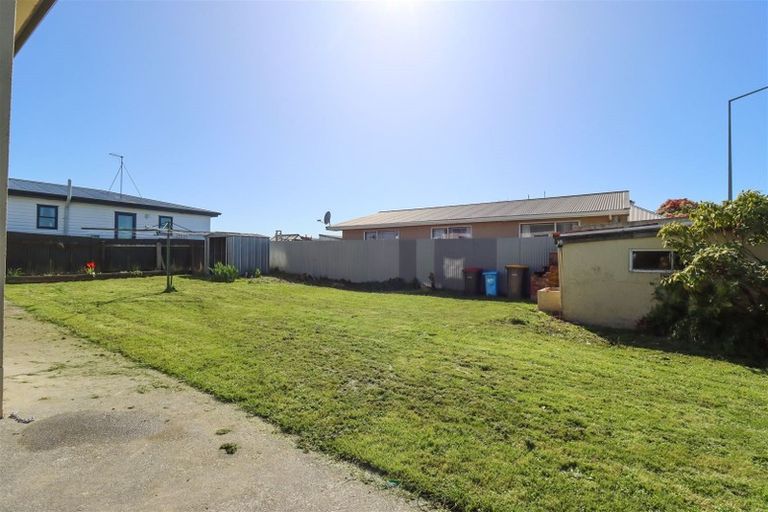 Photo of property in 35 Hassall Street, Parkside, Timaru, 7910