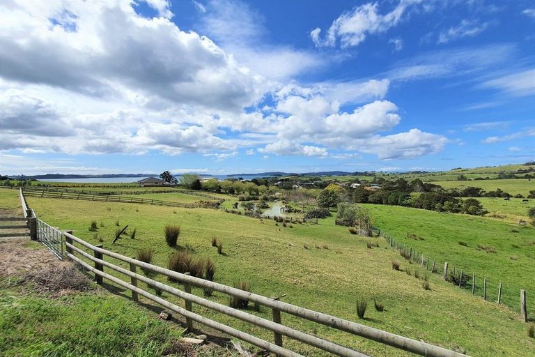 Photo of property in 661 Mahurangi East Road, Algies Bay, Warkworth, 0920
