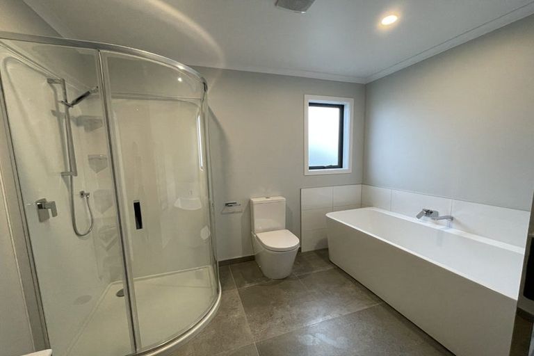 Photo of property in 16 Hokioi Drive, Kenepuru, Porirua, 5022