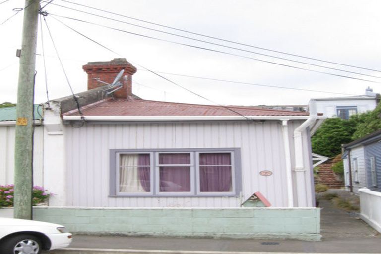 Photo of property in 7 Royal Street, Berhampore, Wellington, 6023