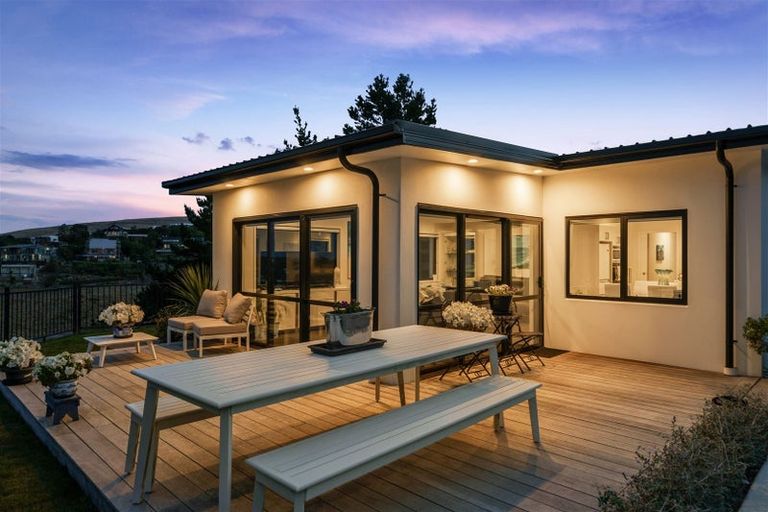 Photo of property in 163 Clifton Terrace, Clifton, Christchurch, 8081