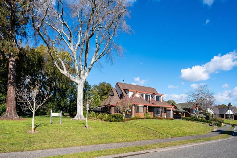 Photo of property in 2 Chestnut Court, Havelock North, 4130