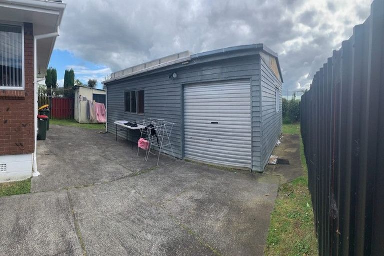 Photo of property in 43 Othello Drive, Clover Park, Auckland, 2023