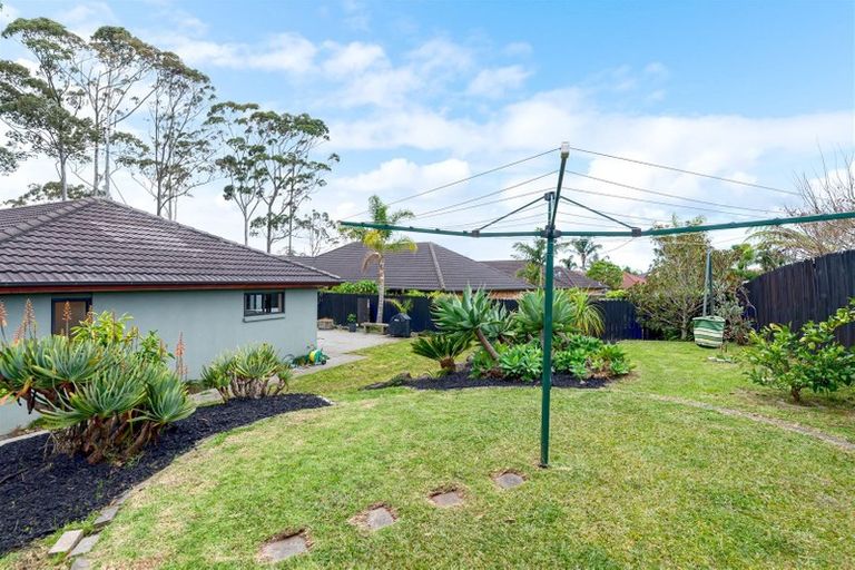 Photo of property in 61 Sapperton Drive, Henderson, Auckland, 0612