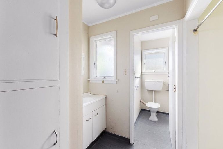 Photo of property in 1/180 Edgeware Road, Edgeware, Christchurch, 8013