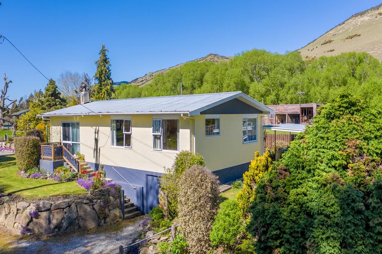 Photo of property in 1624 Teviot Road, Millers Flat, Roxburgh, 9572