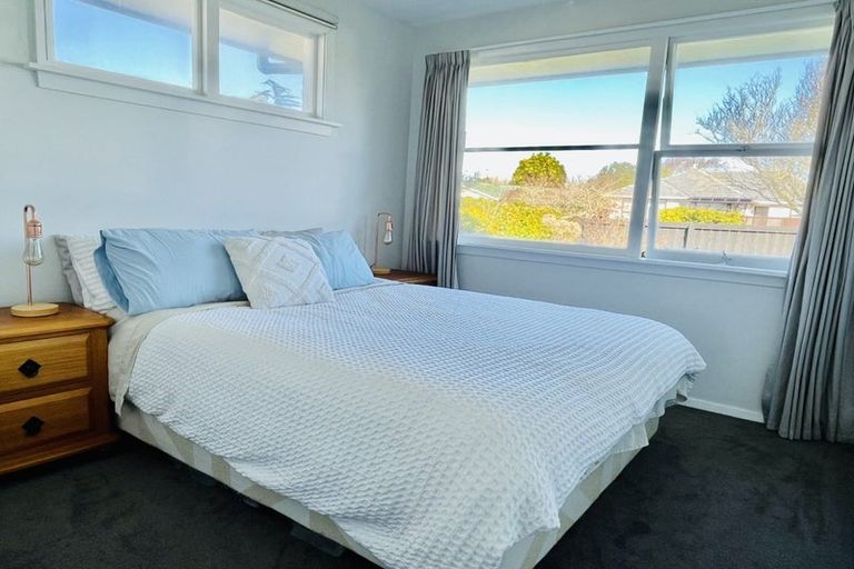 Photo of property in 35 Toorak Avenue, Avonhead, Christchurch, 8042