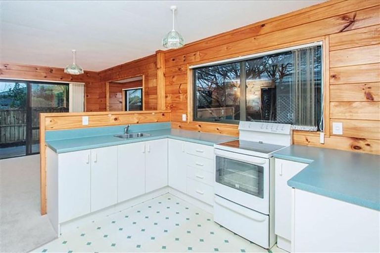 Photo of property in 2/103 Glendale Road, Glen Eden, Auckland, 0602